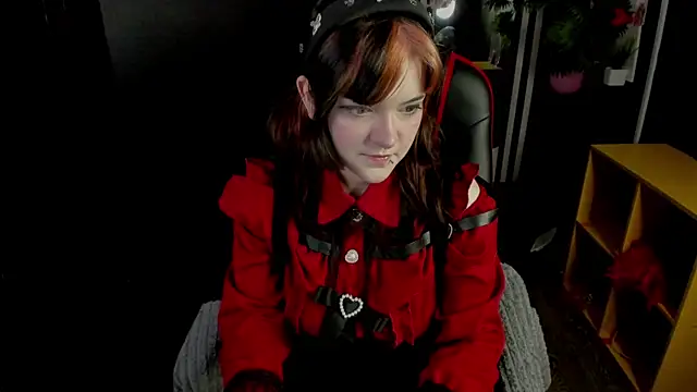 EsterTwilight online show from 05.15.26
