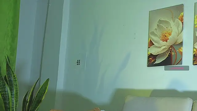 Viioletcollins online show from 04.15.26