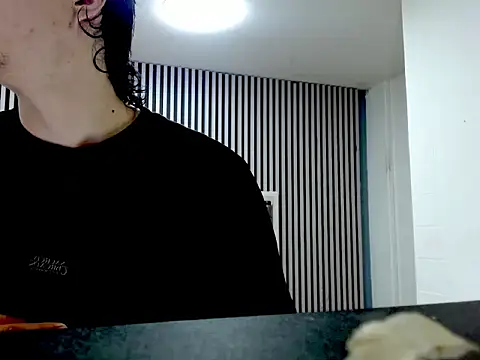 Alex Wolft online show from 05.06.26
