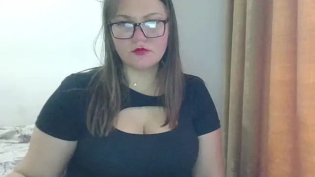 Snapshot of MuseChic_Wild chatting on 04.04.26 MuseChic Wild online show from 04.04.26