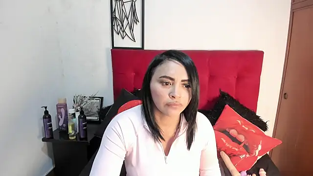 Snapshot of EstrellaSmmith chatting on 07.22.26 EstrellaSmmith online show from 07.22.26