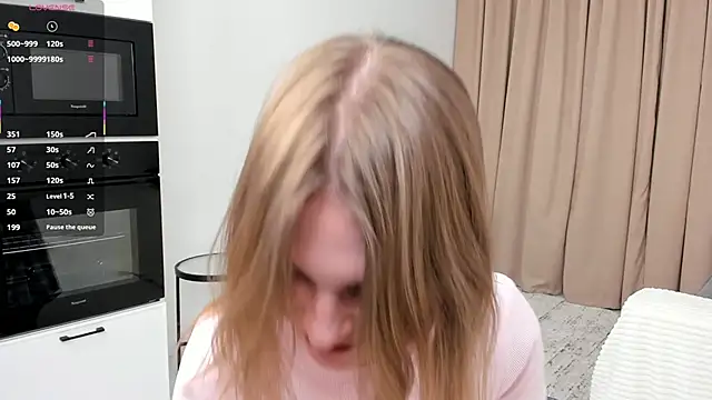 ErinnPieloch online show from 03.25.26