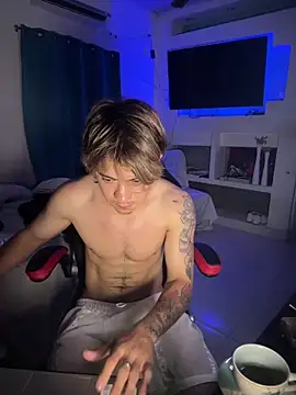 AngelLatinBoy online show from 04.04.26