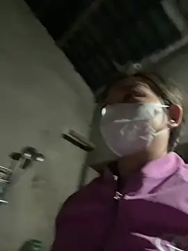 Bling-pusy online show from 03.11.26