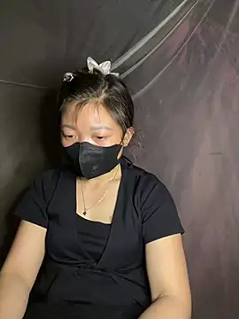 Bling-pusy online show from 04.14.26