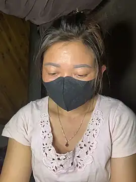 Bling-pusy online show from 04.15.26