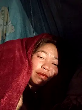 Yellow-pink online show from 03.27.26