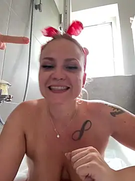 Fiebie licious  online show from 07.26.26