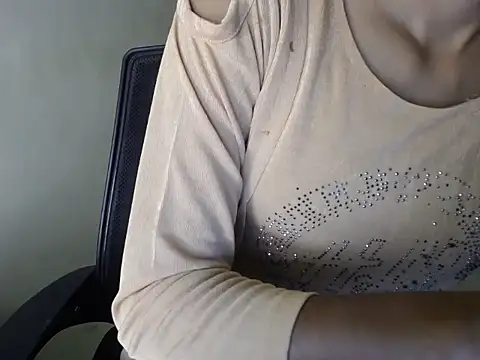 shreya sharma01 online show from 04.07.26