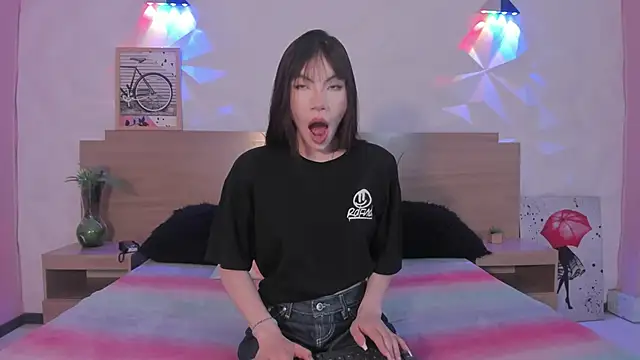 KittyVelve online show from 04.14.26