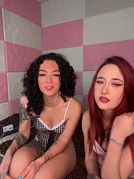 Snapshot of idired chatting on 03.10.26 idired online show from 03.10.26