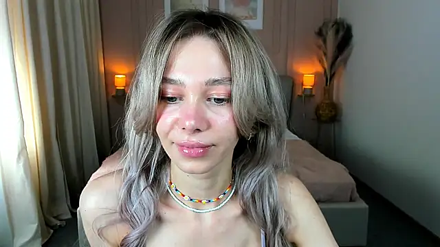 LuluAlis online show from 04.25.26