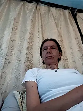 Snapshot of Tania9876 chatting on 06.14.26 Tania9876 online show from 06.14.26