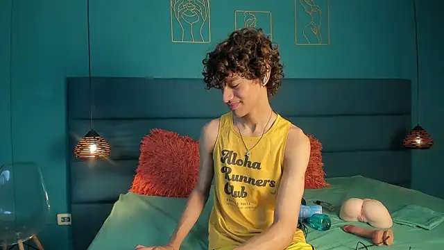 Snapshot of willturneer chatting on 03.15.26 willturneer online show from 03.15.26