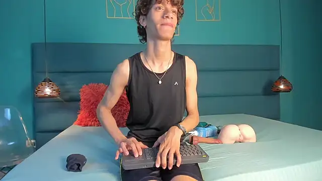 Snapshot of willturneer chatting on 03.16.26 willturneer online show from 03.16.26