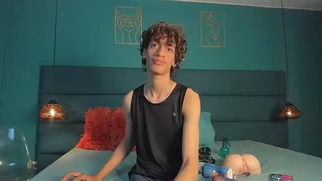 Snapshot of willturneer chatting on 03.16.26 willturneer online show from 03.16.26