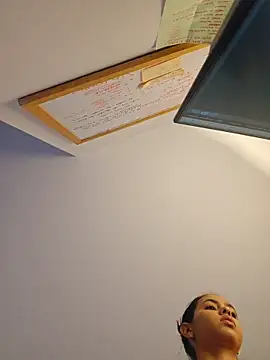 Victoria Evanss online show from 04.18.26