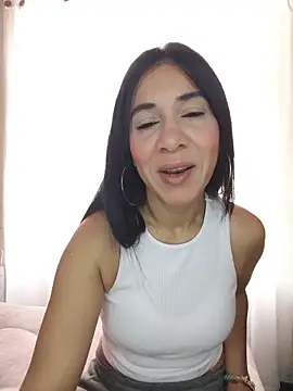 Snapshot of Camillemonroe_ chatting on 06.02.26 Camillemonroe online show from 06.02.26