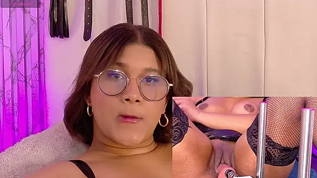 Snapshot of LorenaDuval chatting on 06.11.26 LorenaDuval online show from 06.11.26