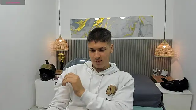 Snapshot of AlessandroFranco chatting on 05.05.26 AlessandroFranco online show from 05.05.26