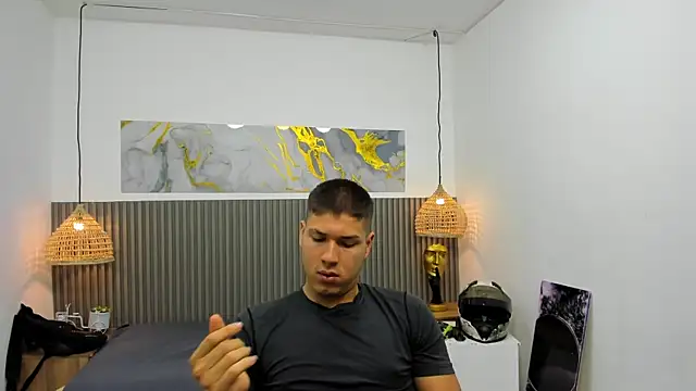 Snapshot of AlessandroFranco chatting on 06.13.26 AlessandroFranco online show from 06.13.26