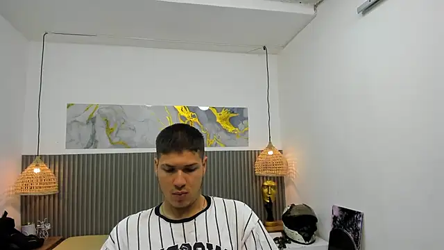Snapshot of AlessandroFranco chatting on 06.19.26 AlessandroFranco online show from 06.19.26