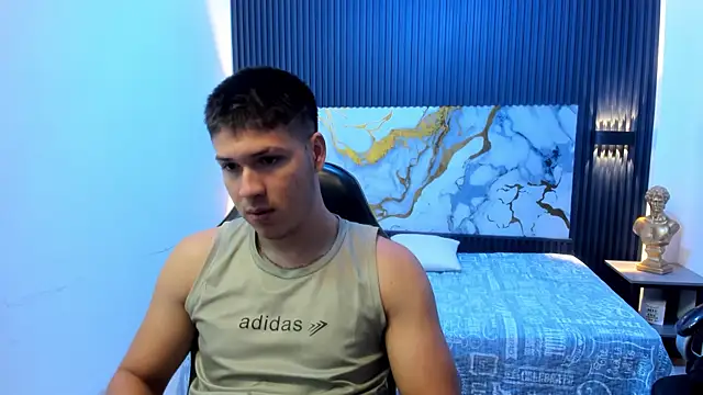 Snapshot of AlessandroFranco chatting on 06.26.26 AlessandroFranco online show from 06.26.26