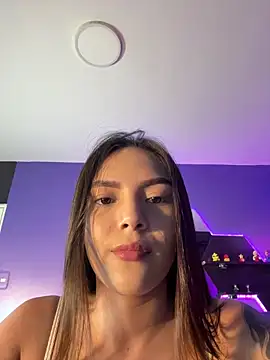 Adalyn Cute online show from 04.13.26