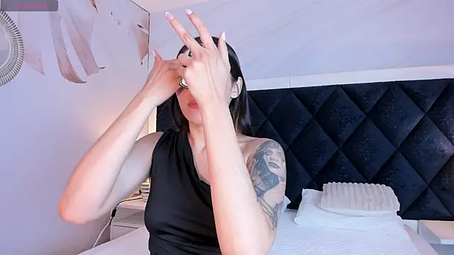 Adalyn Cute online show from 04.25.26