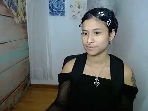 Snapshot of THANIIA chatting on 03.09.26 THANIIA online show from 03.09.26