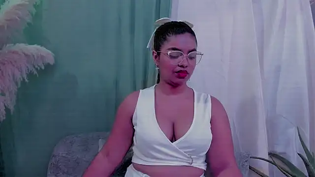 ZoeyMonroe  online show from 04.15.26
