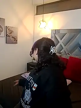 Liily Foxxy online show from 04.21.26