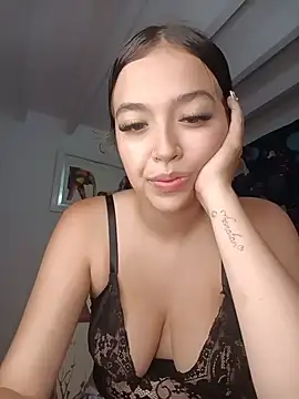 Kitty Loveee online show from 06.02.26