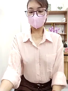 Mai phuong online show from 04.25.26