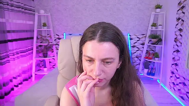 LittleJulii online show from 05.26.26