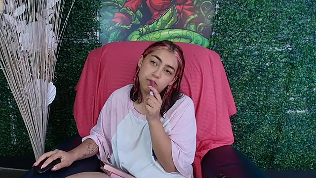 PinkyyPieee  online show from 03.31.26