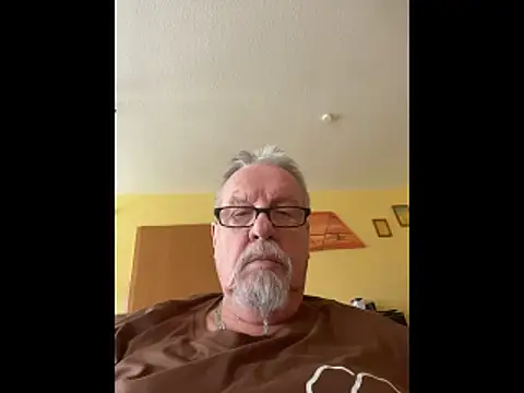 Snapshot of Alter67R chatting on 03.17.26 Alter67R online show from 03.17.26