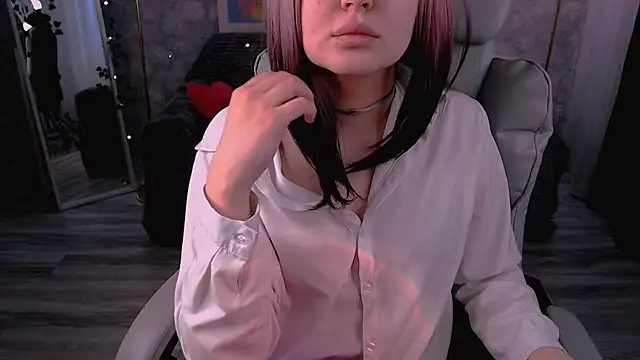 DaisyBloomm online show from 03.15.26