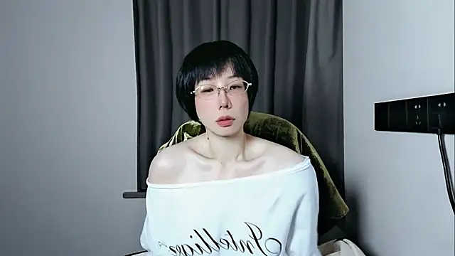 lin lin 520 520 online show from 04.30.26