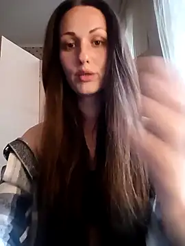 LunaCrystall online show from 04.14.26