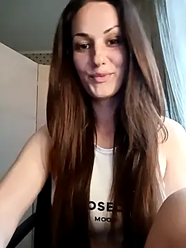 LunaCrystall online show from 05.10.26