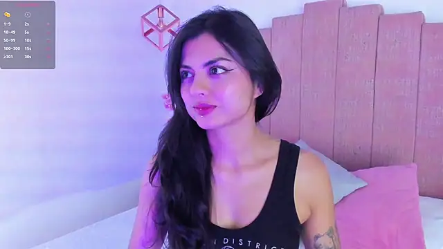 Zoee Kravitz online show from 04.08.26