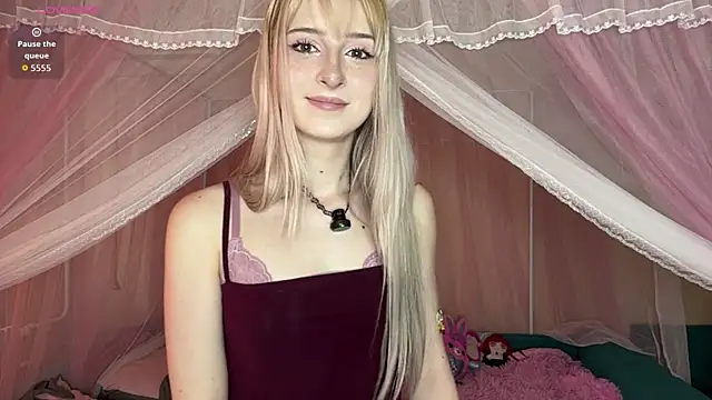 OnlyEva1 online show from 05.10.26