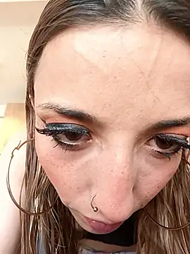 sidneey lovee online show from 04.30.26