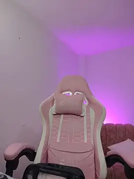 miss  madison online show from 04.21.26