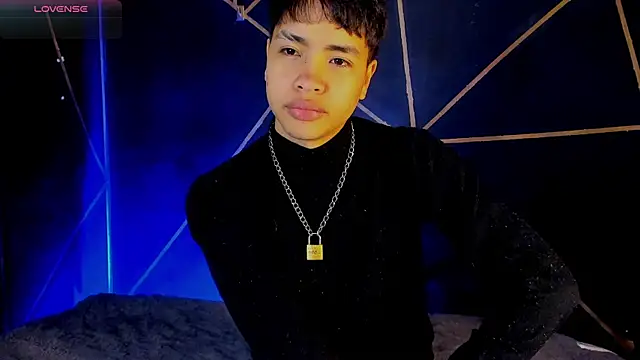 Lee Colee online show from 04.30.26