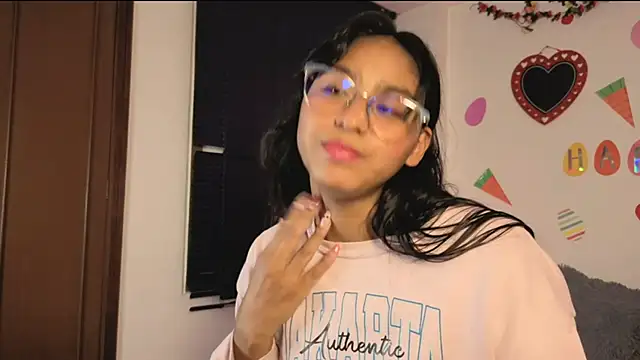 PaulaCutexs online show from 04.09.26