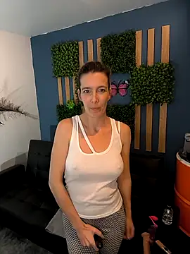 EvaliXiouss online show from 03.16.26