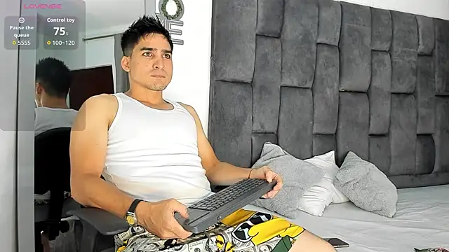 Christopher Harris  online show from 04.15.26