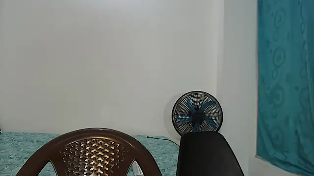 MichellDeLaTorre69 online show from 06.12.26